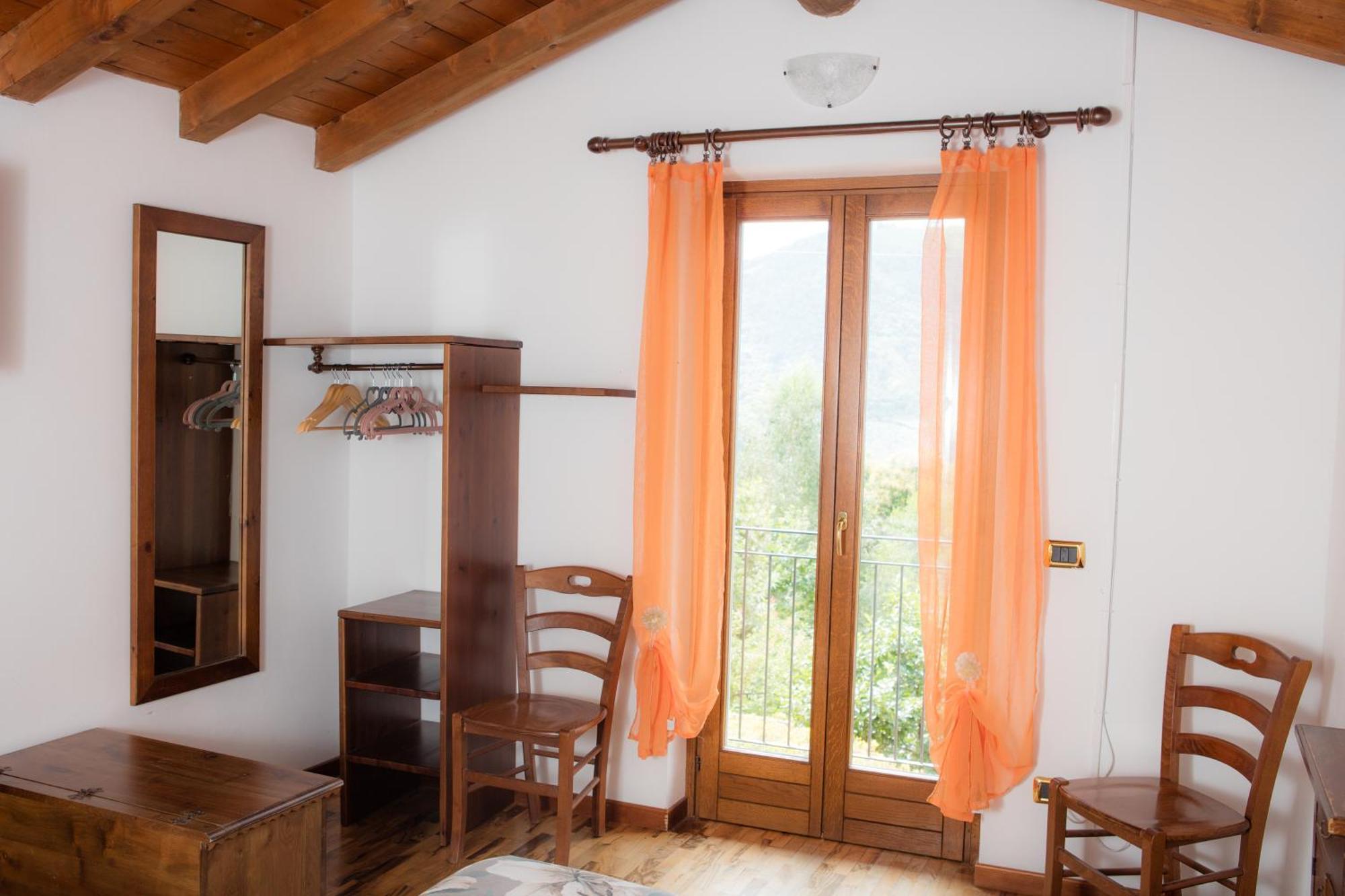Agriturismo La Fonte Di Mariella Gravedona Exterior photo