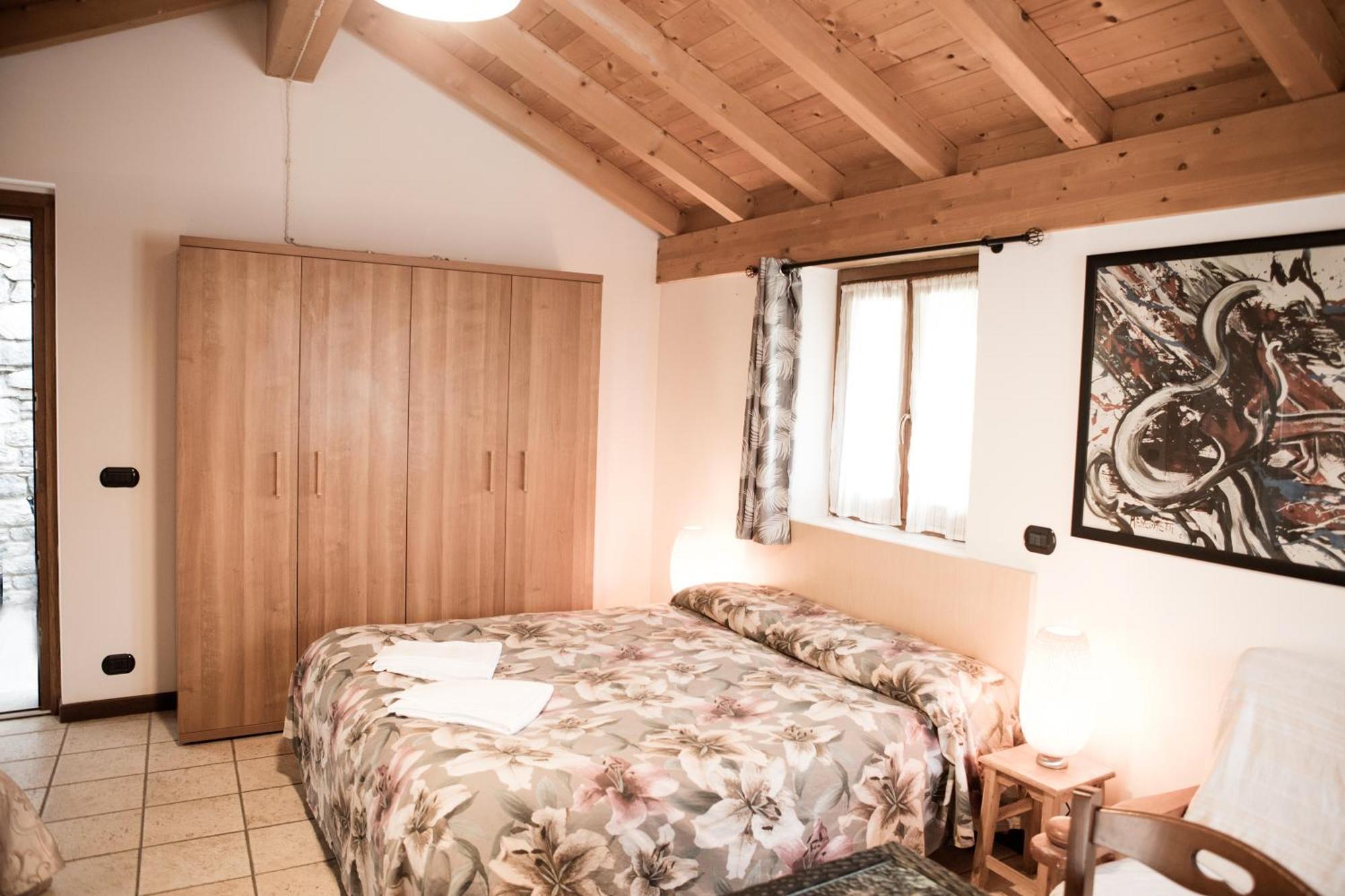 Agriturismo La Fonte Di Mariella Gravedona Exterior photo
