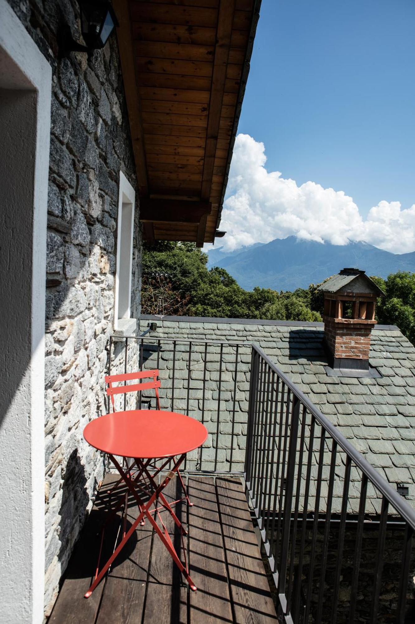 Agriturismo La Fonte Di Mariella Gravedona Exterior photo